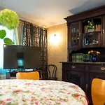 Mit Terrasse- Garten Und Grill By Interhome