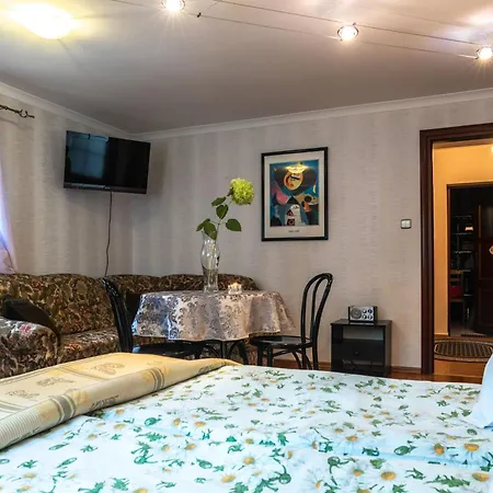 Mit Terrasse- Garten Und Grill By Interhome * Mysłakowice