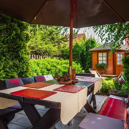 Mit Terrasse- Garten Und Grill By Interhome Myslakowice