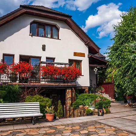 Mit Terrasse- Garten Und Grill By Interhome * Myslakowice